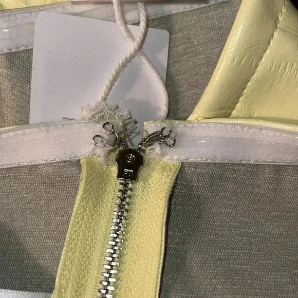 Good American Faux Leather Bandeau Top, Key Lime. Size 2. NEW WITH TAGS! - Picture 14 of 16